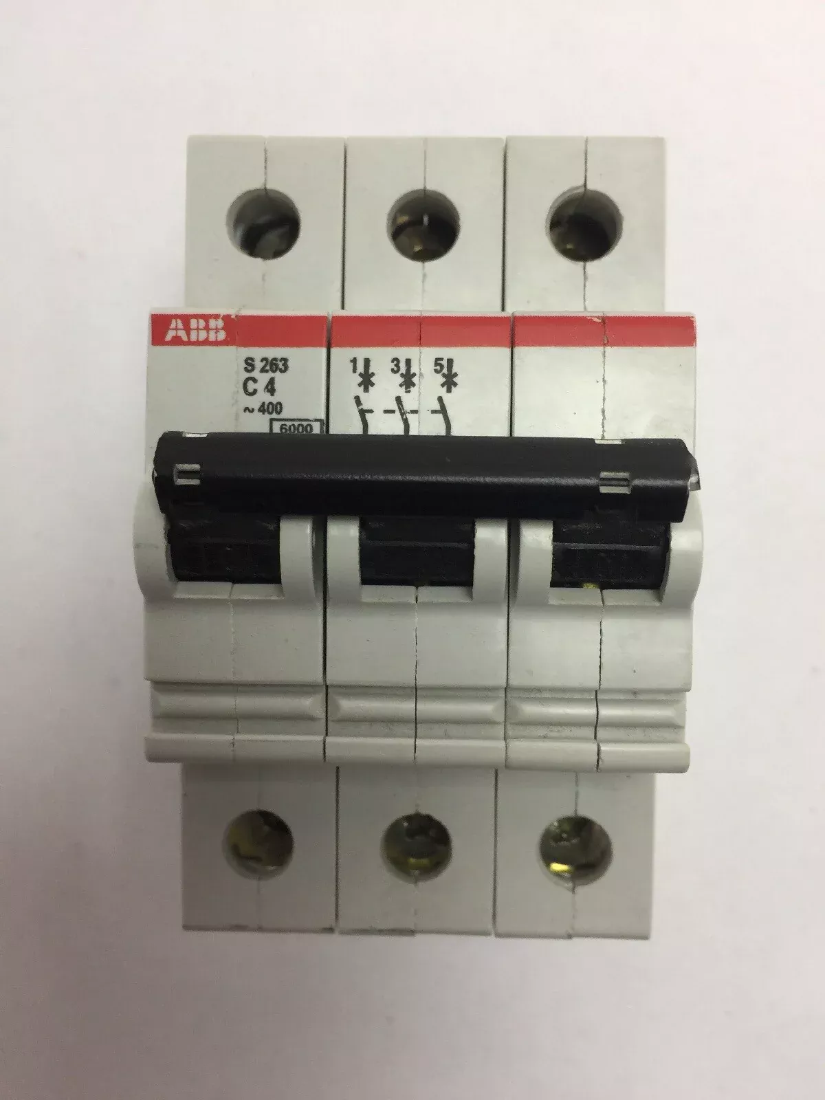 ABB S263C4 MINITURE CIRCUIT BREAKER 277/460VAC 3 POLE 4A