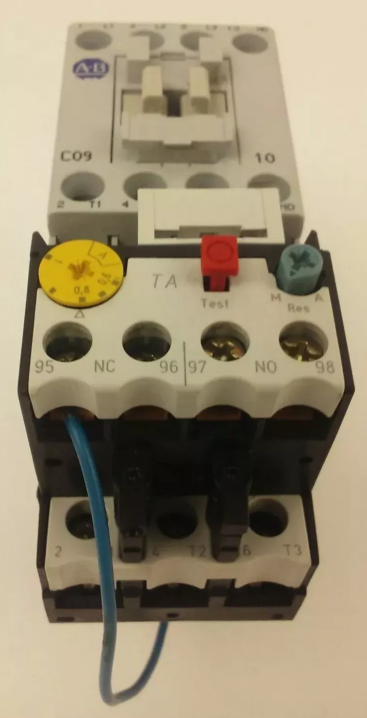 allen-bradley-100-c09d-10-ser-contactor-3ph-600v-25a-24vdc-coil-w-193-tab10 ALLEN BRADLEY 100-C09D*10 SER. A,CONTACTOR,3PH,600V,25A,24VDC COIL ,W/ 193-TAB10