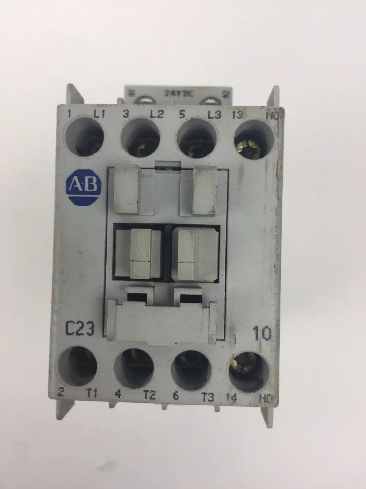 ALLEN BRADLEY 100-C23Z*10 CONTACTOR SER B 600VAC 30A COIL 24VDC