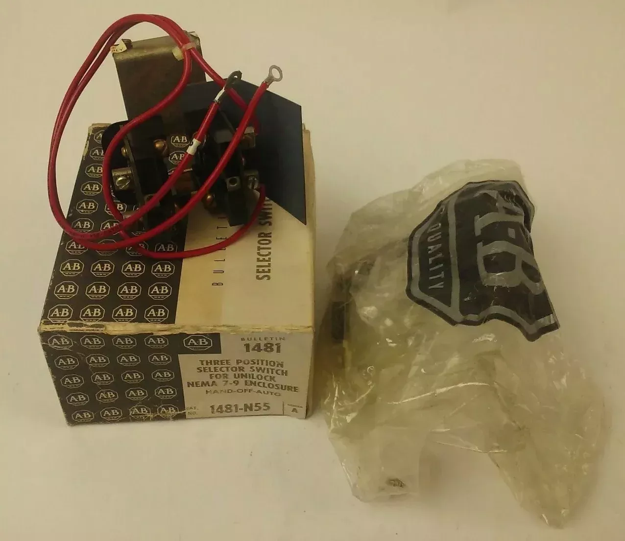 allen-bradley-1481-n55-ser-3-position-selector-switch-nema-7-9-enclosure ALLEN BRADLEY 1481-N55 SER.A, 3 POSITION SELECTOR SWITCH, NEMA 7-9 ENCLOSURE