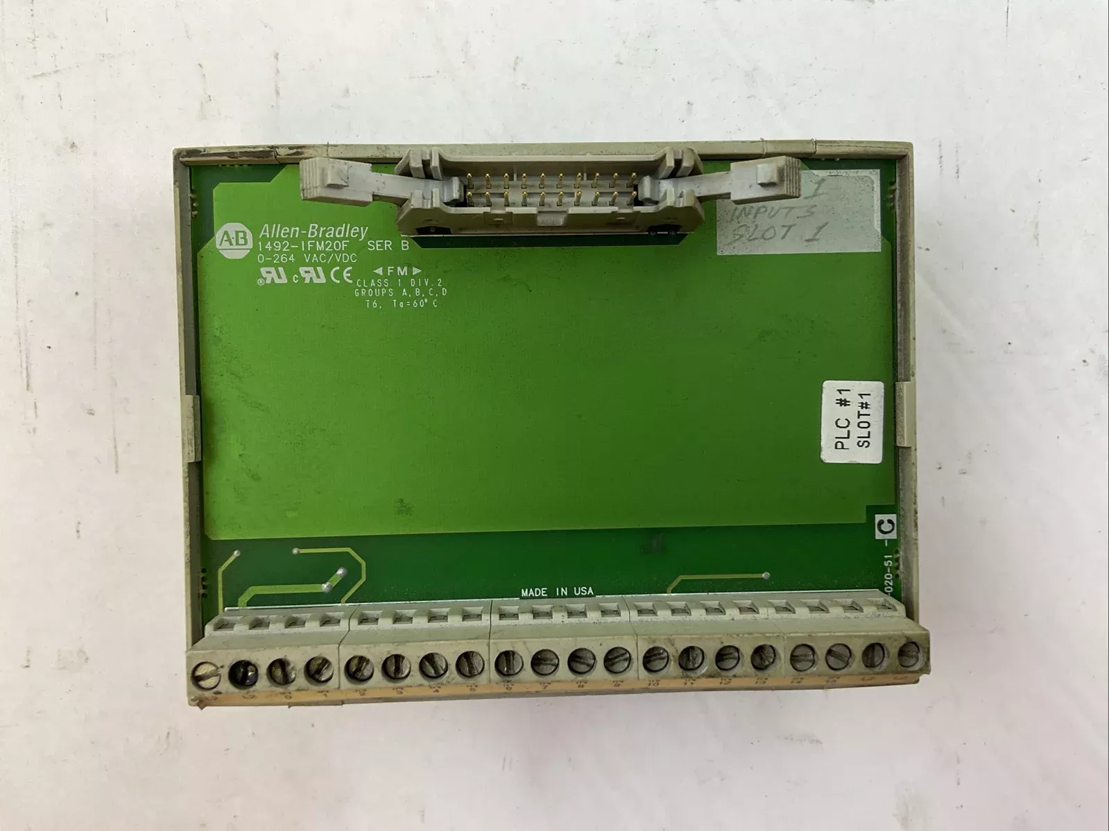 ALLEN BRADLEY 1492-IFM20F SER B INTERFACE MODULE (LOT OF 2)