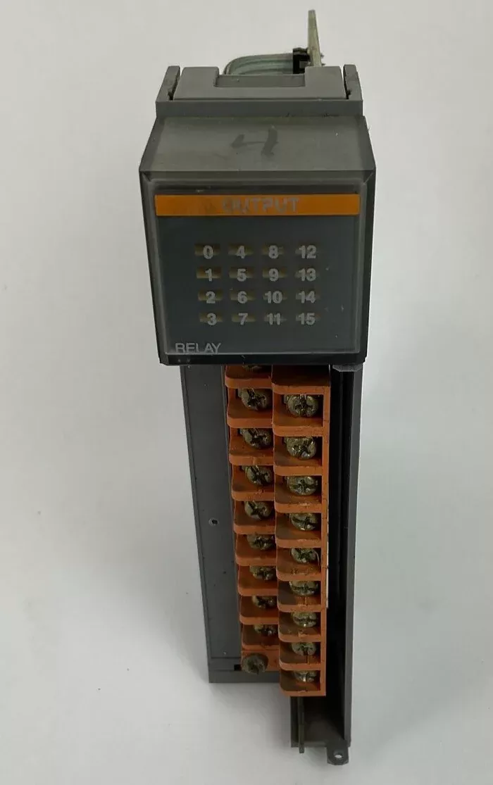 allen-bradley-1746-ow16-output-module-ser-c-slc500-output-0-265vac-5-125vdc ALLEN BRADLEY 1746-OW16 OUTPUT MODULE SER C SLC500 OUTPUT 0-265VAC 5-125VDC