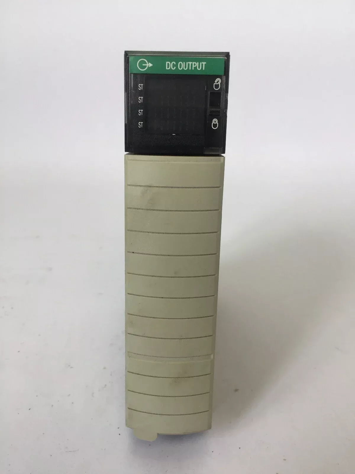allen-bradley-1756-0b32-dc-output-ser-arev-k01-dc-out-32pt-24vdc ALLEN BRADLEY 1756-0B32 DC OUTPUT SER AREV K01 DC OUT 32PT 24VDC