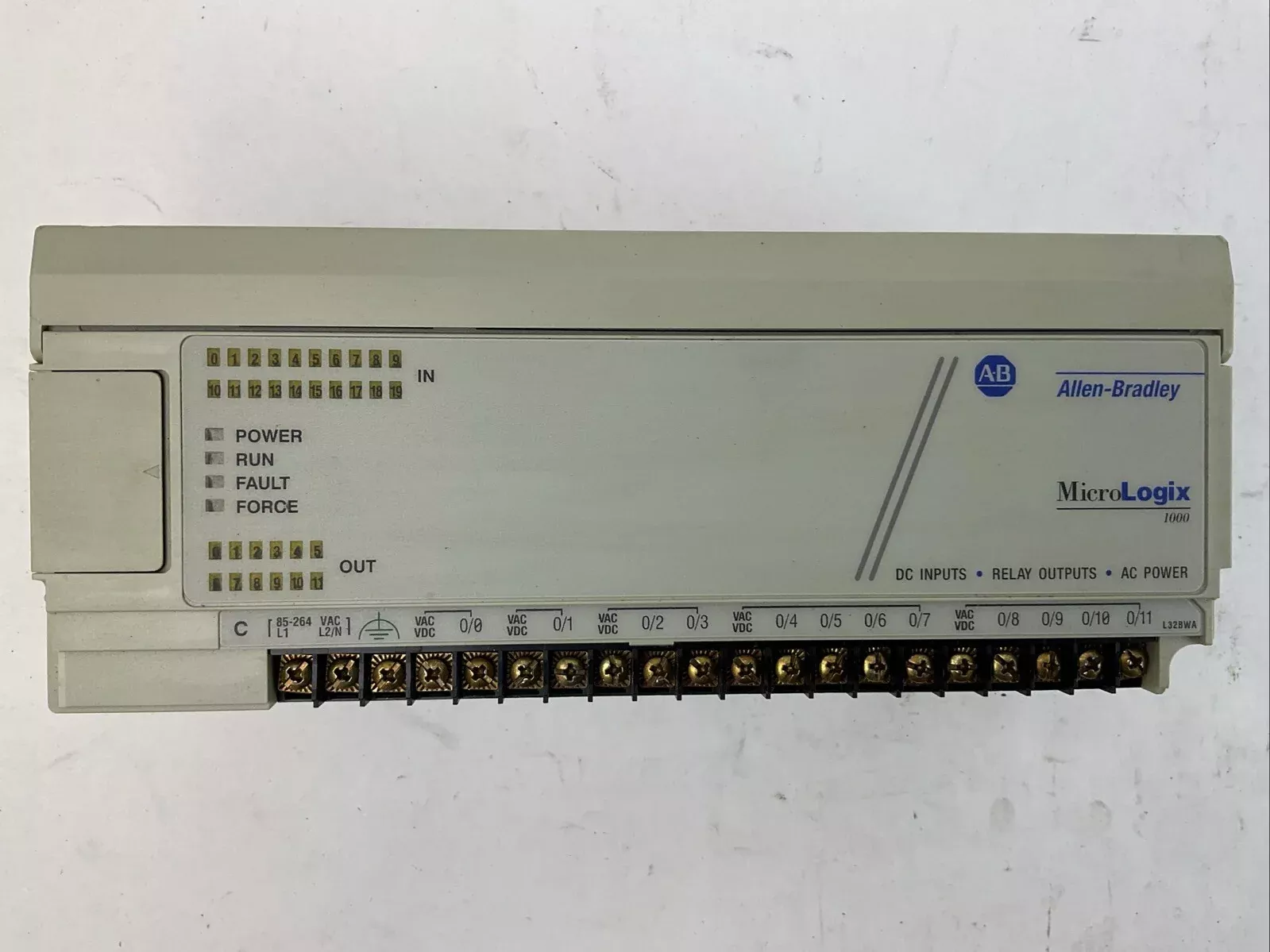 allen-bradley-1761-l32bwa-micrologix-1000-controller-ser-c-frn-5-0-input-24vdc ALLEN BRADLEY 1761-L32BWA MICROLOGIX 1000 CONTROLLER SER C FRN 5.0 INPUT 24VDC