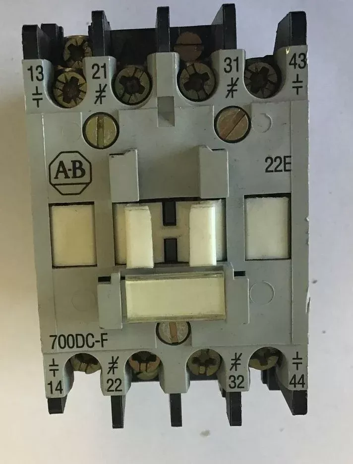 ALLEN BRADLEY 700DC-F220* CONTACTOR SER.C 600VAC 10A