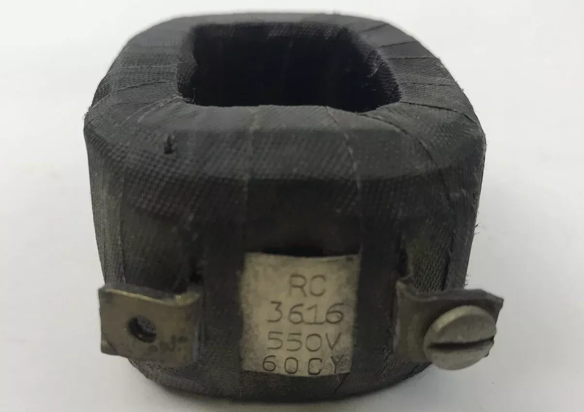 Allen Bradley RC-3616 Coil 550V 60 CY Used Missing A Screw