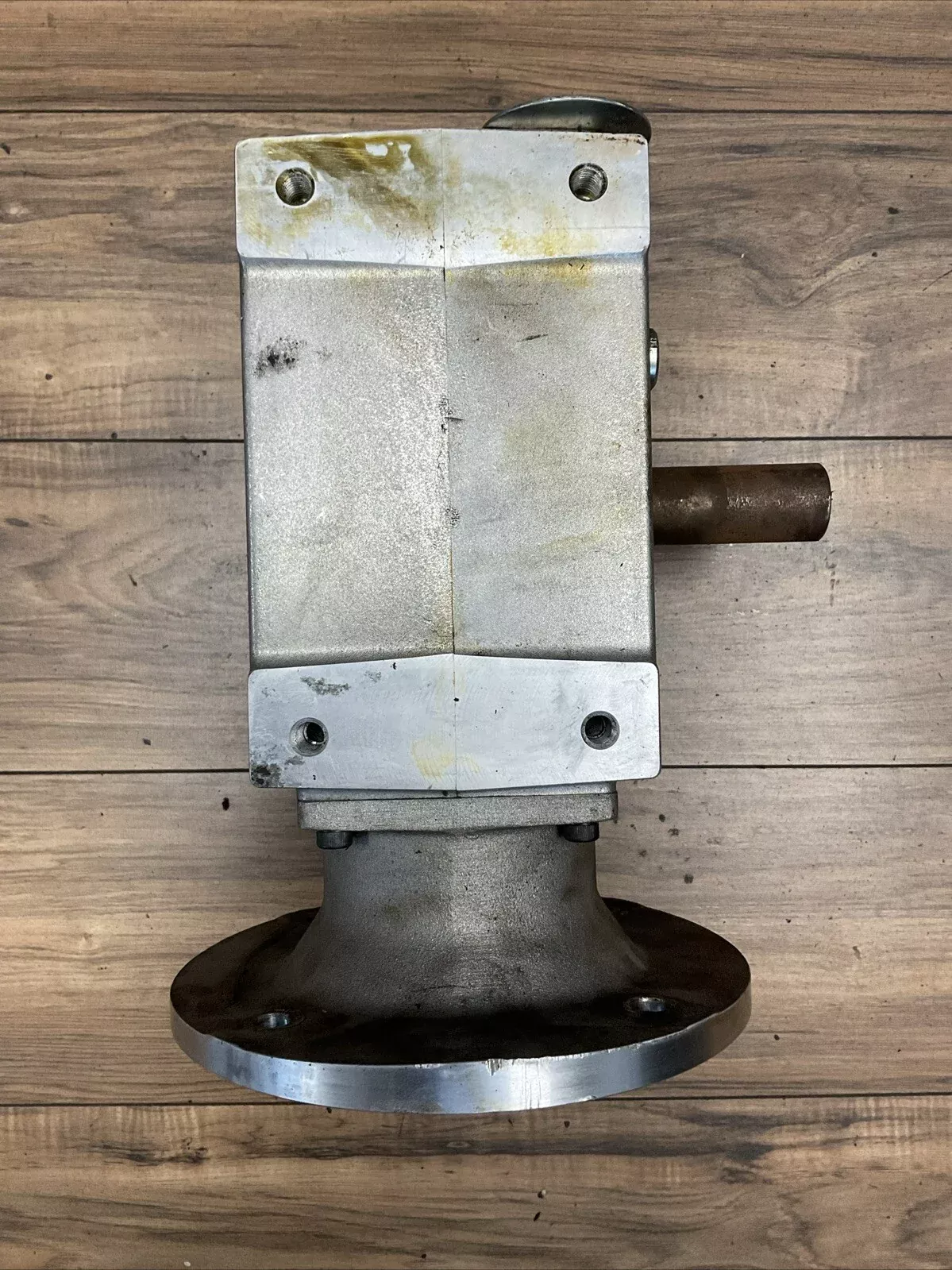 CONE DRIVE B101010.BANTE-------GEAR BOX RATIO 10:1