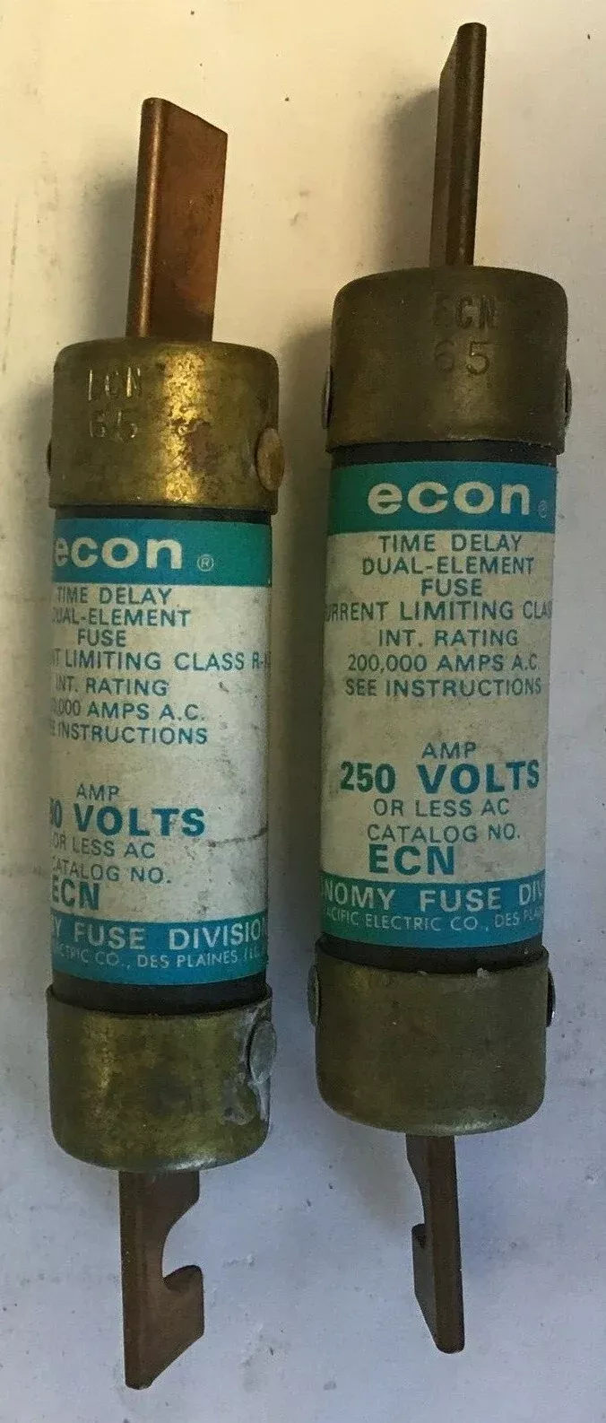 economy-ecn65-fuse-250vac-time-delaydual-element-65a-lotof2 ECONOMY ECN65 FUSE 250VAC TIME DELAYDUAL-ELEMENT 65A ***LOTOF2***