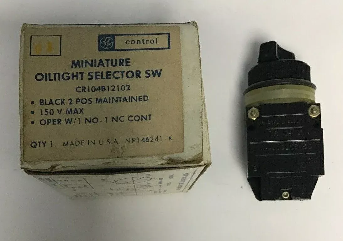 ge-cr104b12102-miniature-oiltight-selector-switch-black-2pos-150v-1no-1nc GE CR104B12102 MINIATURE OILTIGHT SELECTOR SWITCH BLACK 2POS 150V 1NO-1NC