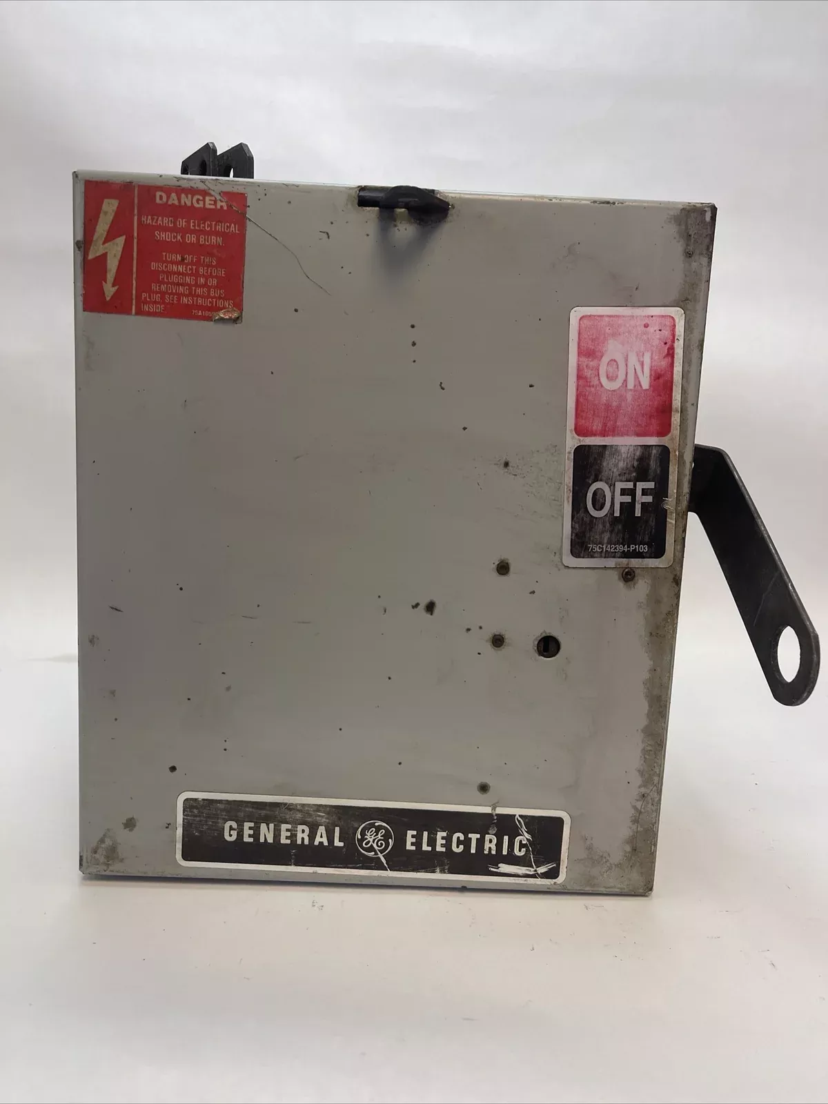ge-fvk361wr-busway-flex-plug-style-4-30amp-600v-3ph-3w-20hp-plug-in-device GE FVK361WR BUSWAY FLEX-A-PLUG STYLE 4 30AMP 600V 3PH 3W 20HP PLUG-IN DEVICE
