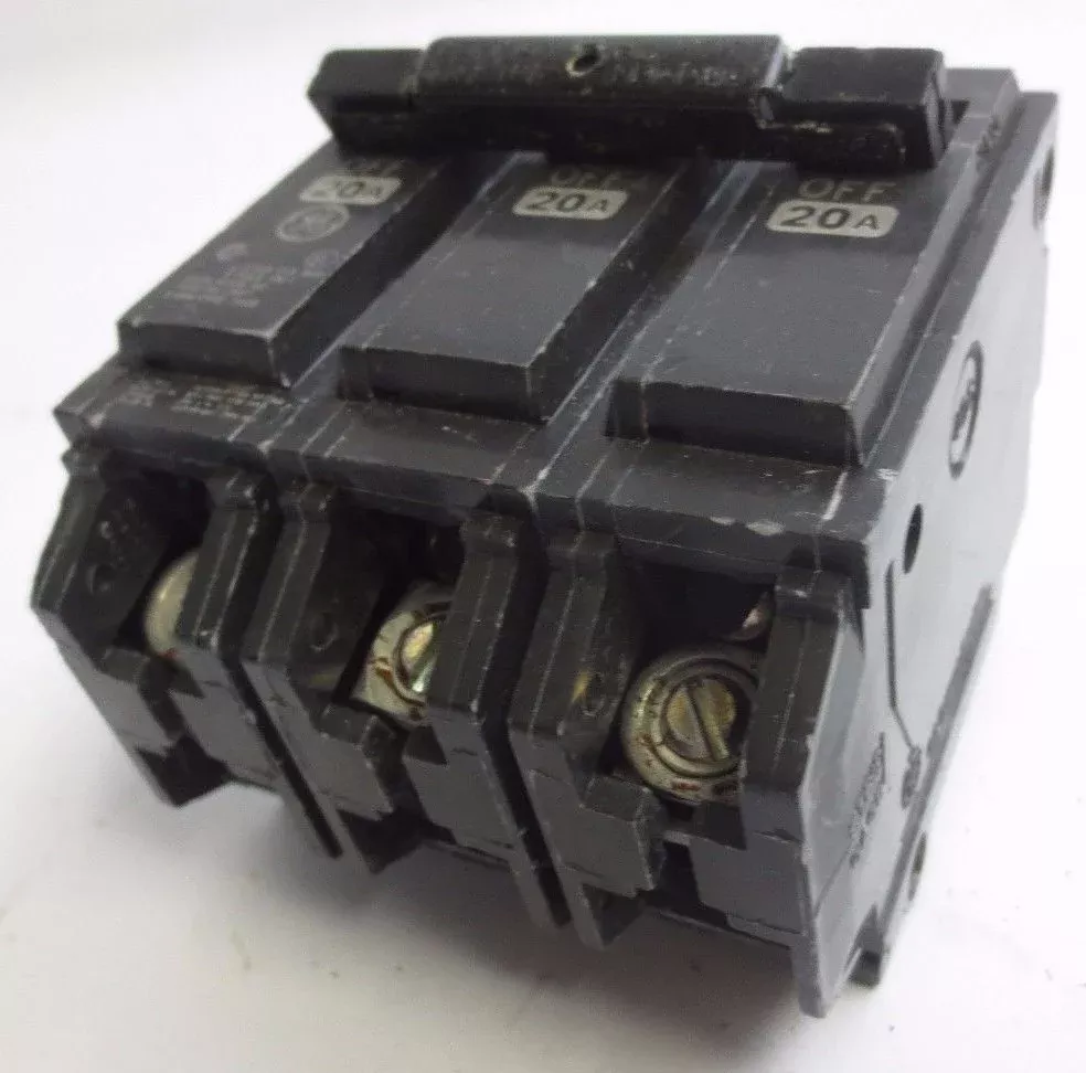 GE THQB32020 CIRCUIT BREAKER COMMON-TRIP BOLT-ON 20A, 240V, 3-POLE