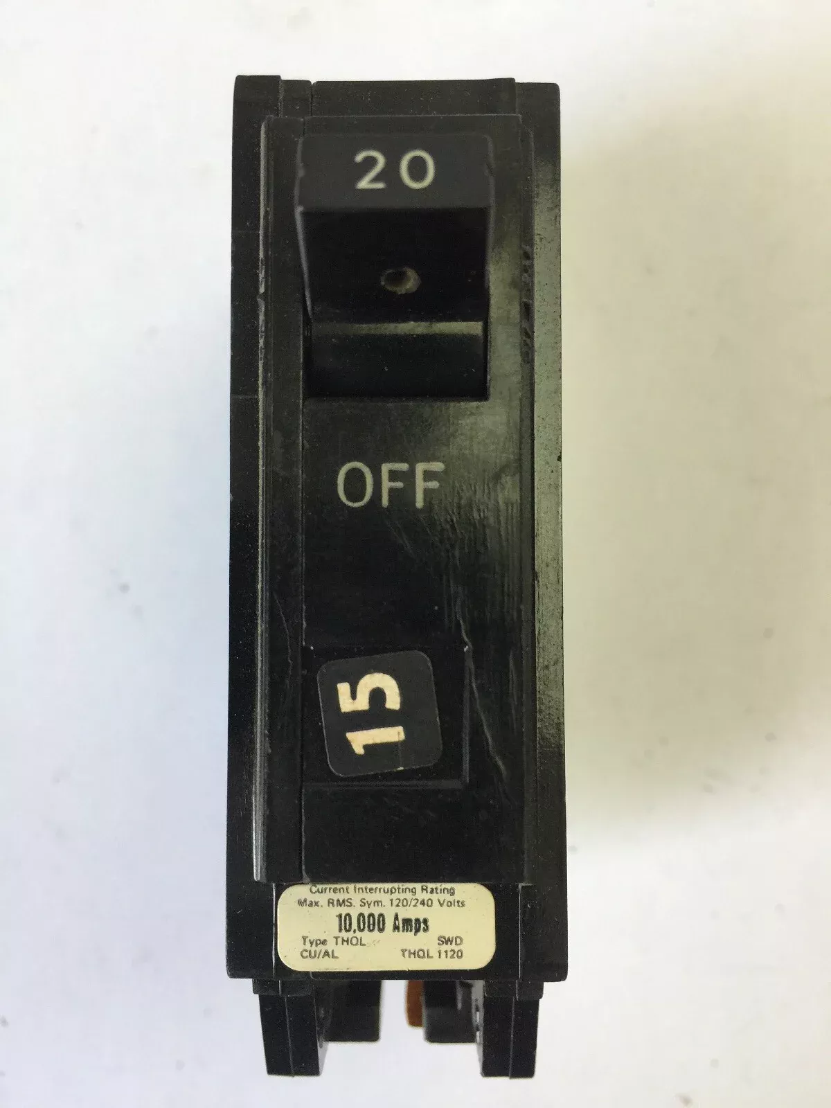 GE THQL1120 CIRCUIT BREAKER 20 AMP 120/240VAC 1 POLE(LOT OF 4)