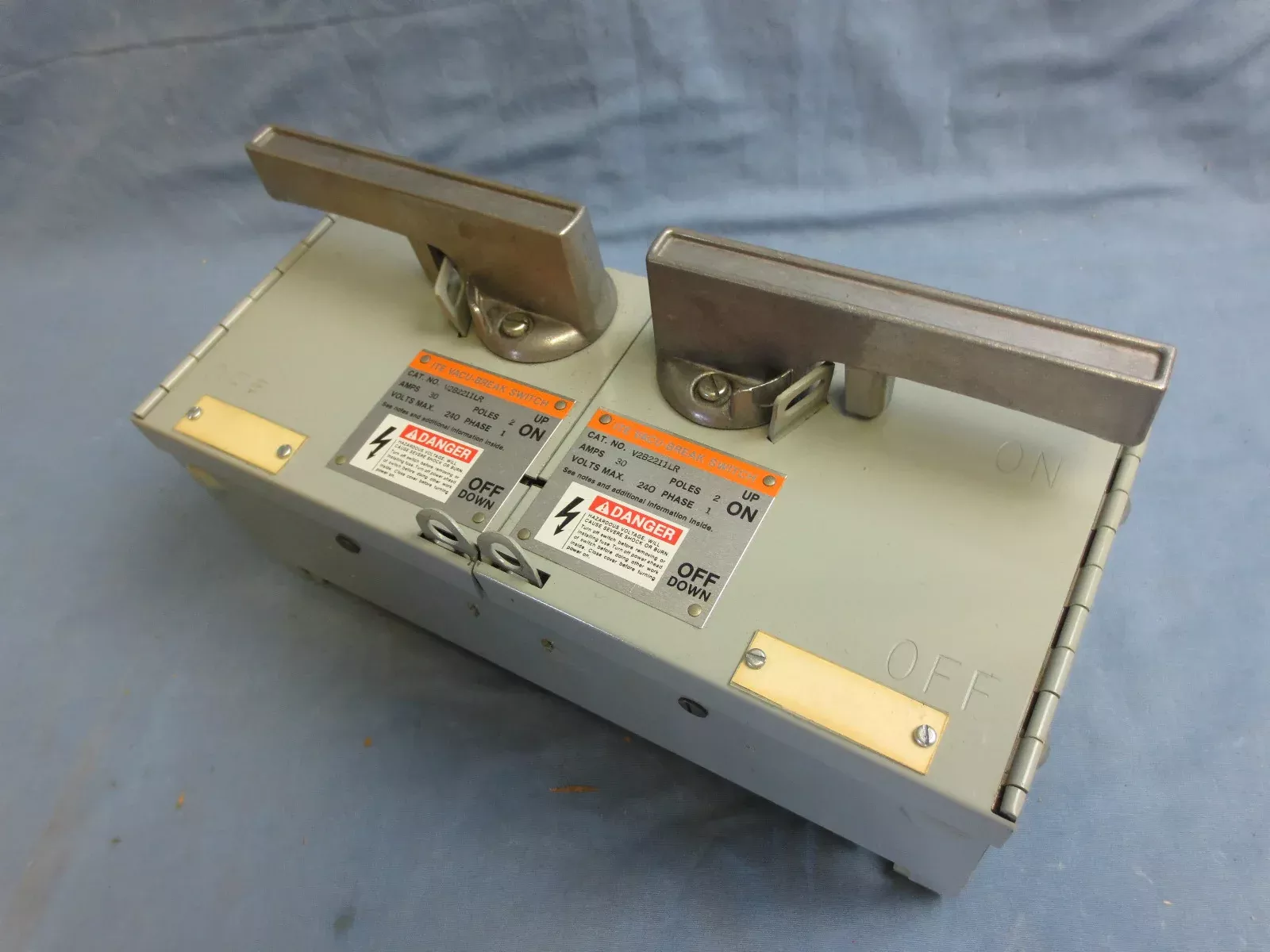 i-t-e-vacu-break-panelboard-switchboard-unit I-T-E VACU-BREAK PANELBOARD & SWITCHBOARD UNIT