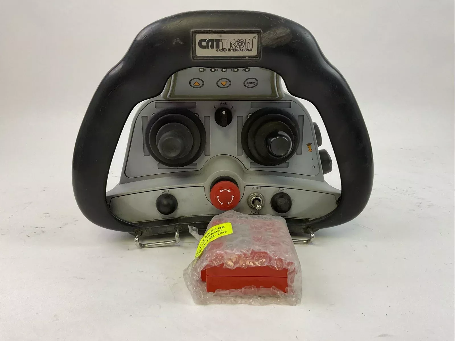 laird-k1001-1-lrc-rc-m1-joystick-controller-900-mhz-band-u915-trx-902-2-927-8mhz LAIRD K1001-1-LRC-RC-M1 JOYSTICK CONTROLLER 900 MHz BAND U915 TRX 902.2-927.8MHz