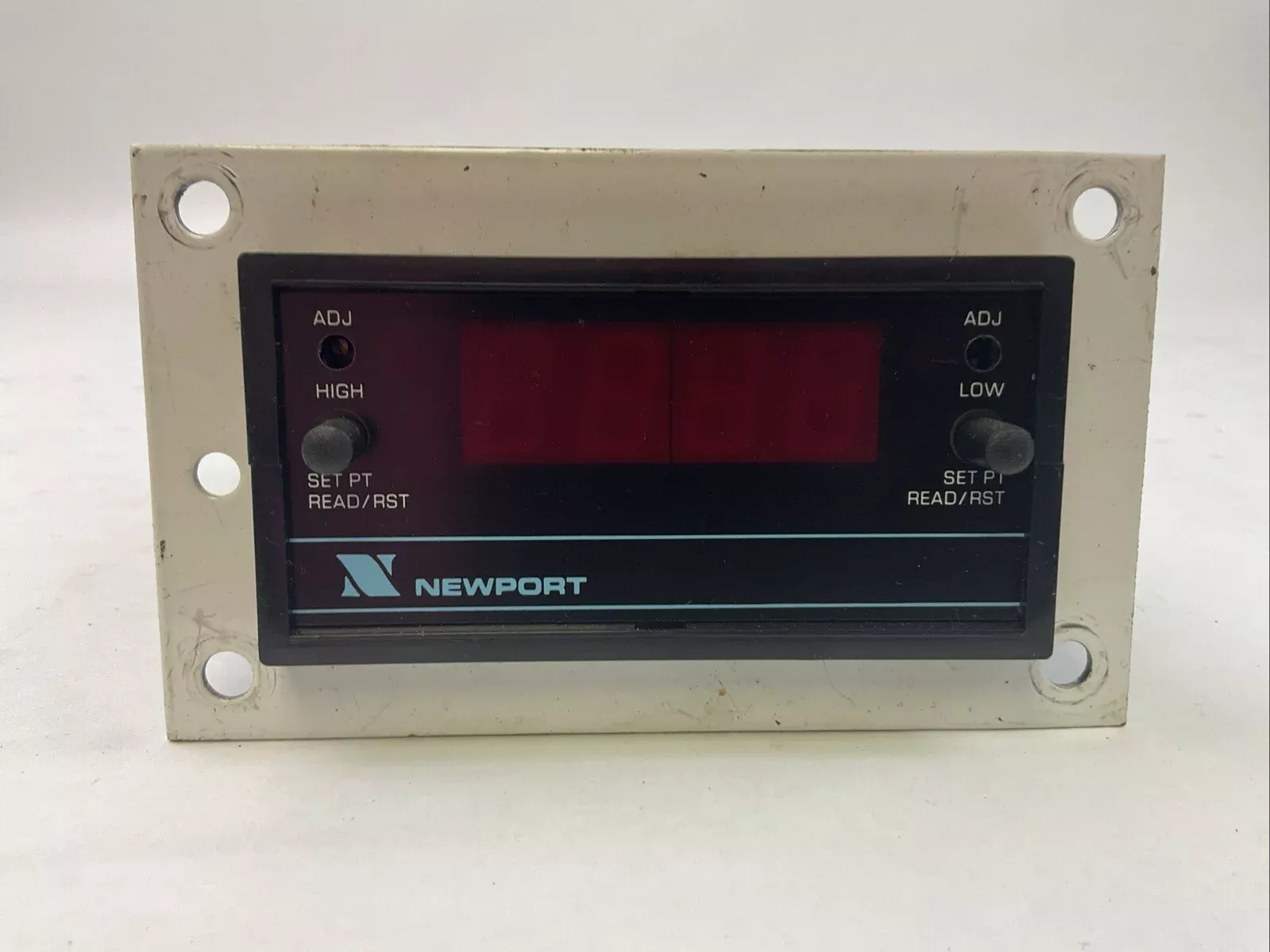 NEWPORT QUANTA Q2001-DCR5 DIGITAL PANEL METER 115VAC 5WATTS