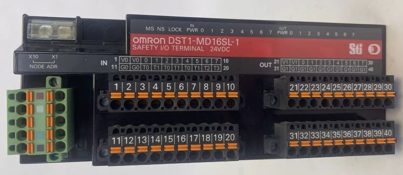 OMRON DST1-MD16SL-1 SAFETY I/O TERMINAL 24VDC