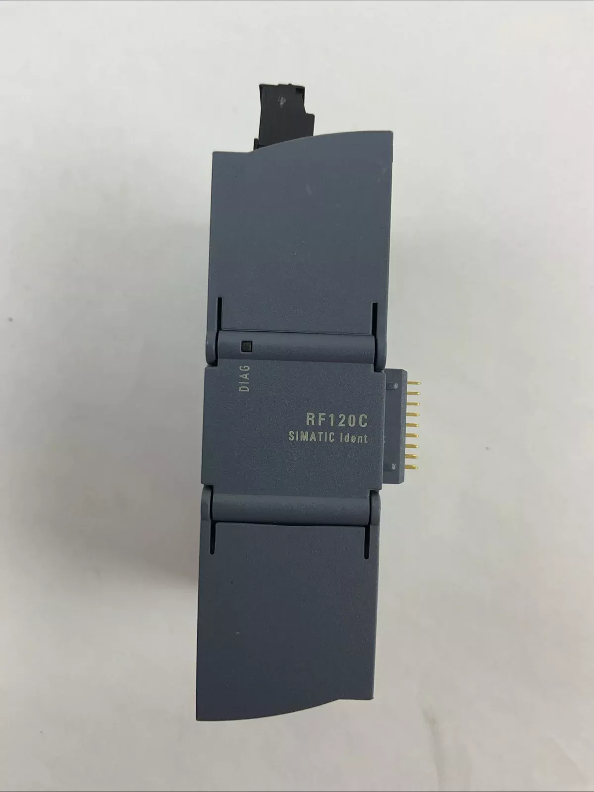 SIEMENS 1P 6GT2002-0LA00 SIMATIC S7-1200 RF120C COMMUNICATION MODULE