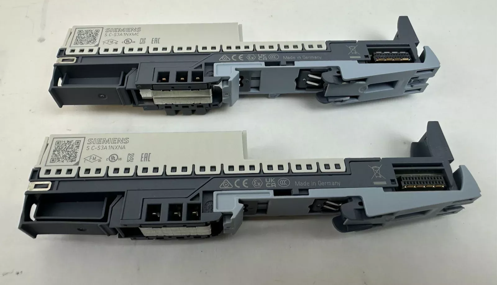 siemens-6es7193-6bp20-0da0-simatic-et-200sp-base-unit-bu15-p16-a10-2d-lot-2 SIEMENS 6ES7193-6BP20-0DA0 SIMATIC ET 200SP BASE UNIT BU15-P16+A10+2D LOT OF 2