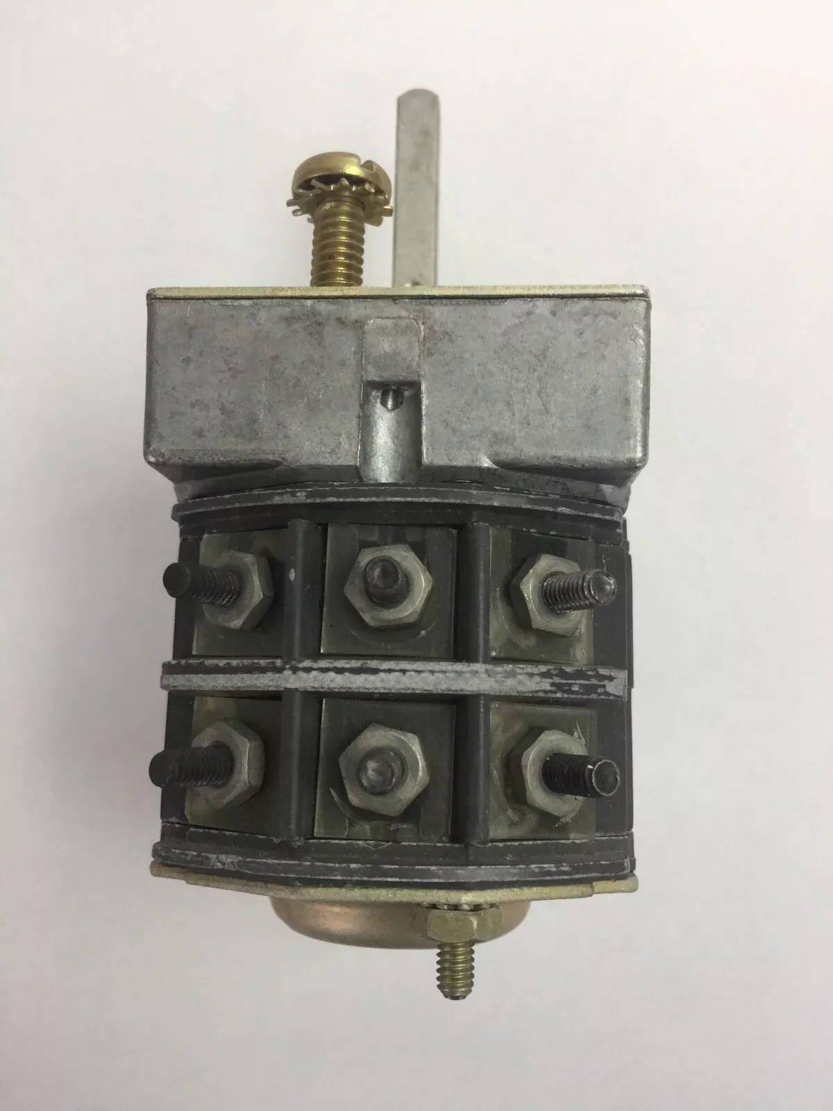 westinghouse-505a623g01-type-w2-switch-600v-20a-rotary-switch-missing-handle WESTINGHOUSE 505A623G01 TYPE W2 SWITCH 600V 20A ROTARY SWITCH MISSING HANDLE
